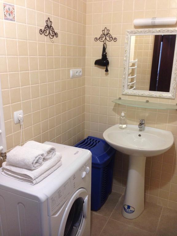 Gil Apartments, On Mynaiska 18 Uzjhorod Eksteriør bilde