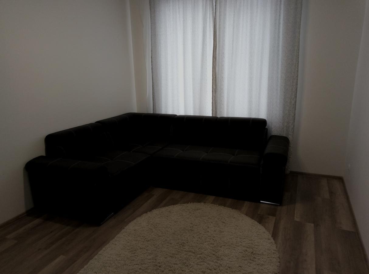 Gil Apartments, On Mynaiska 18 Uzjhorod Eksteriør bilde