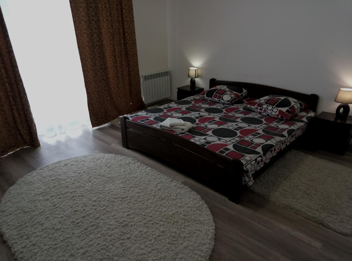 Gil Apartments, On Mynaiska 18 Uzjhorod Eksteriør bilde